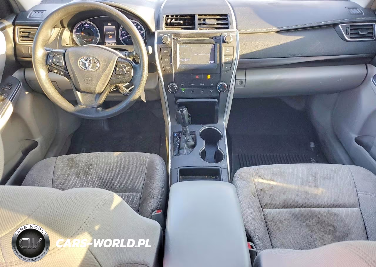 2016 Toyota Camry Le VIN:4T4BF1FK1GR572611 - 8