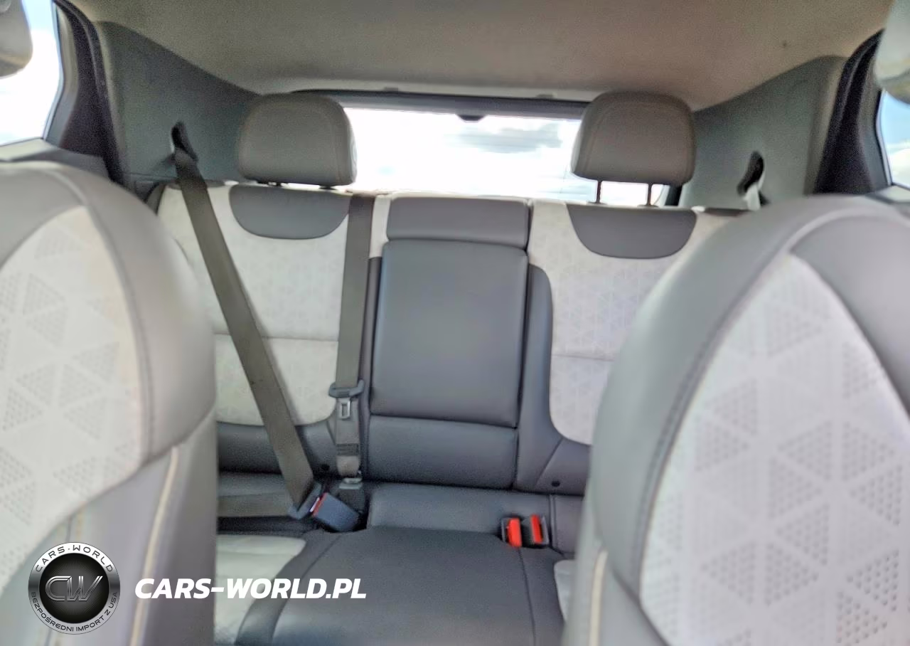 2023 Chevrolet Bolt Euv Premier VIN:1G1FZ6S07P4108885 - 10