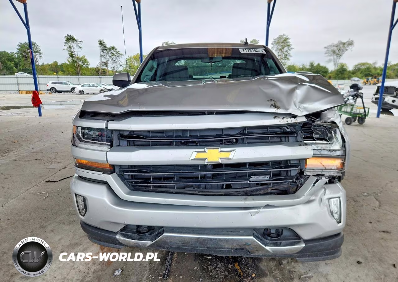 2018 Chevrolet Silverado K1500 Lt VIN:3GCUKREC5JG499734 - 5