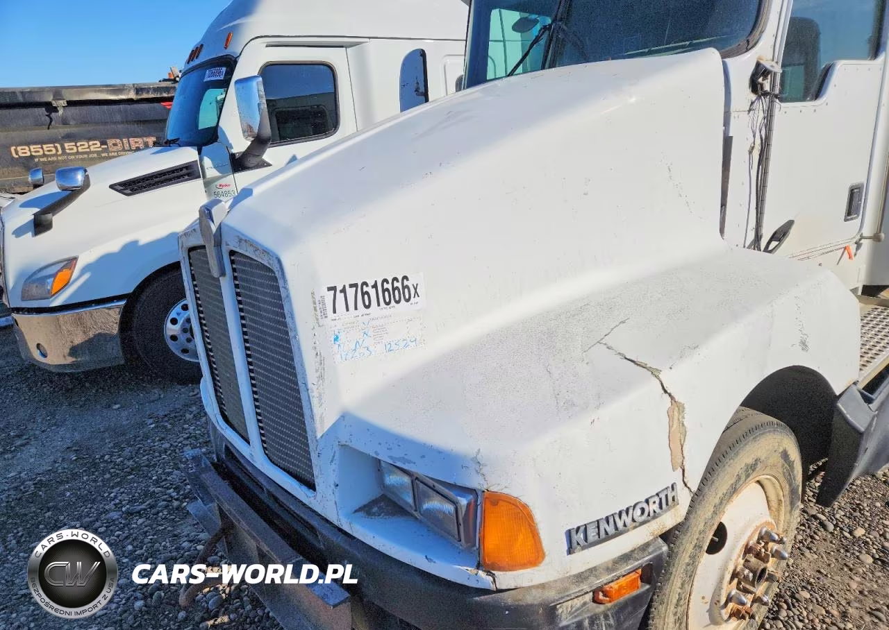 2000 Kenworth T600 Semi Truck VIN:3WKAD69X0YF831010 - 11