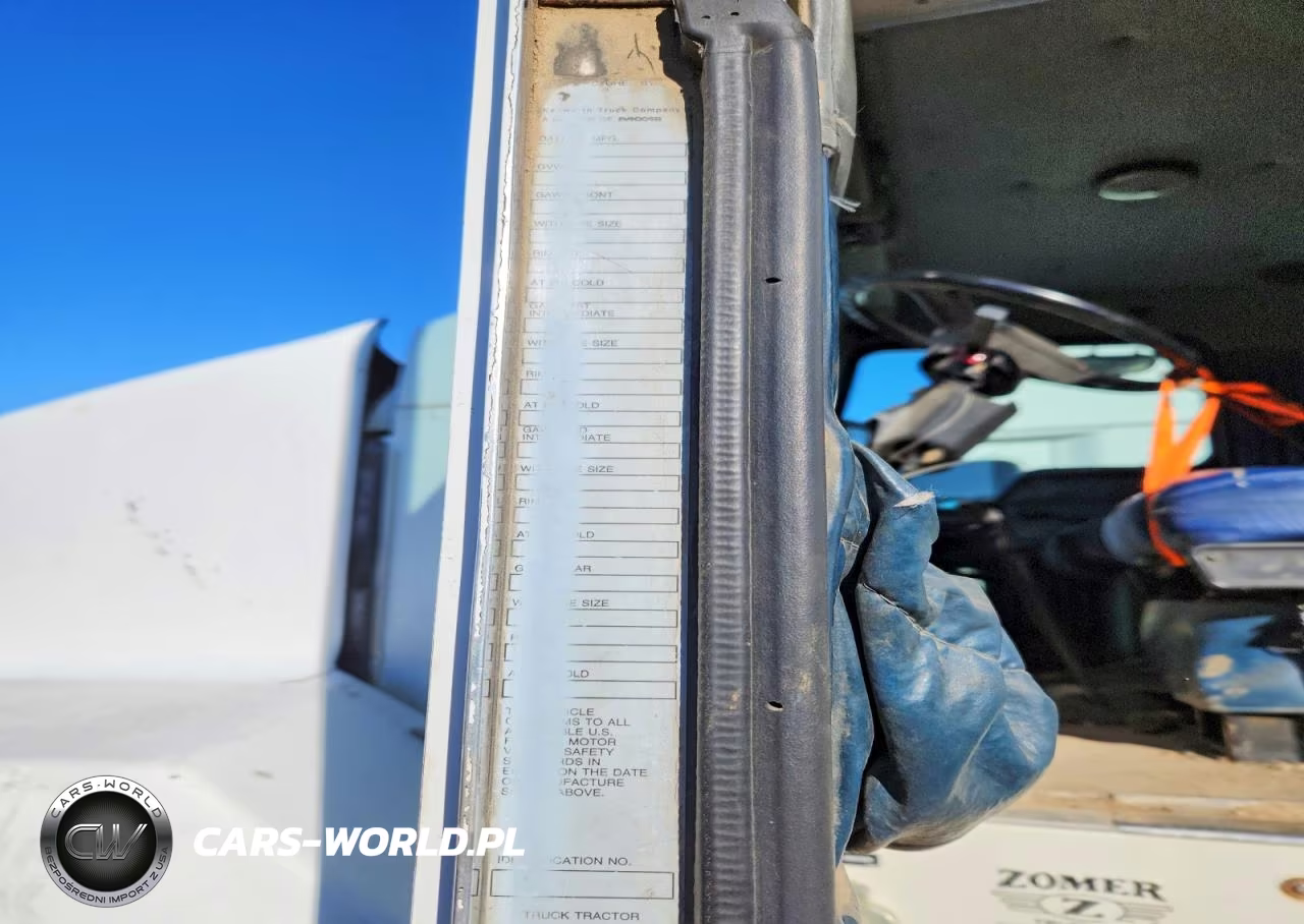 2000 Kenworth T600 Semi Truck VIN:3WKAD69X0YF831010 - 12