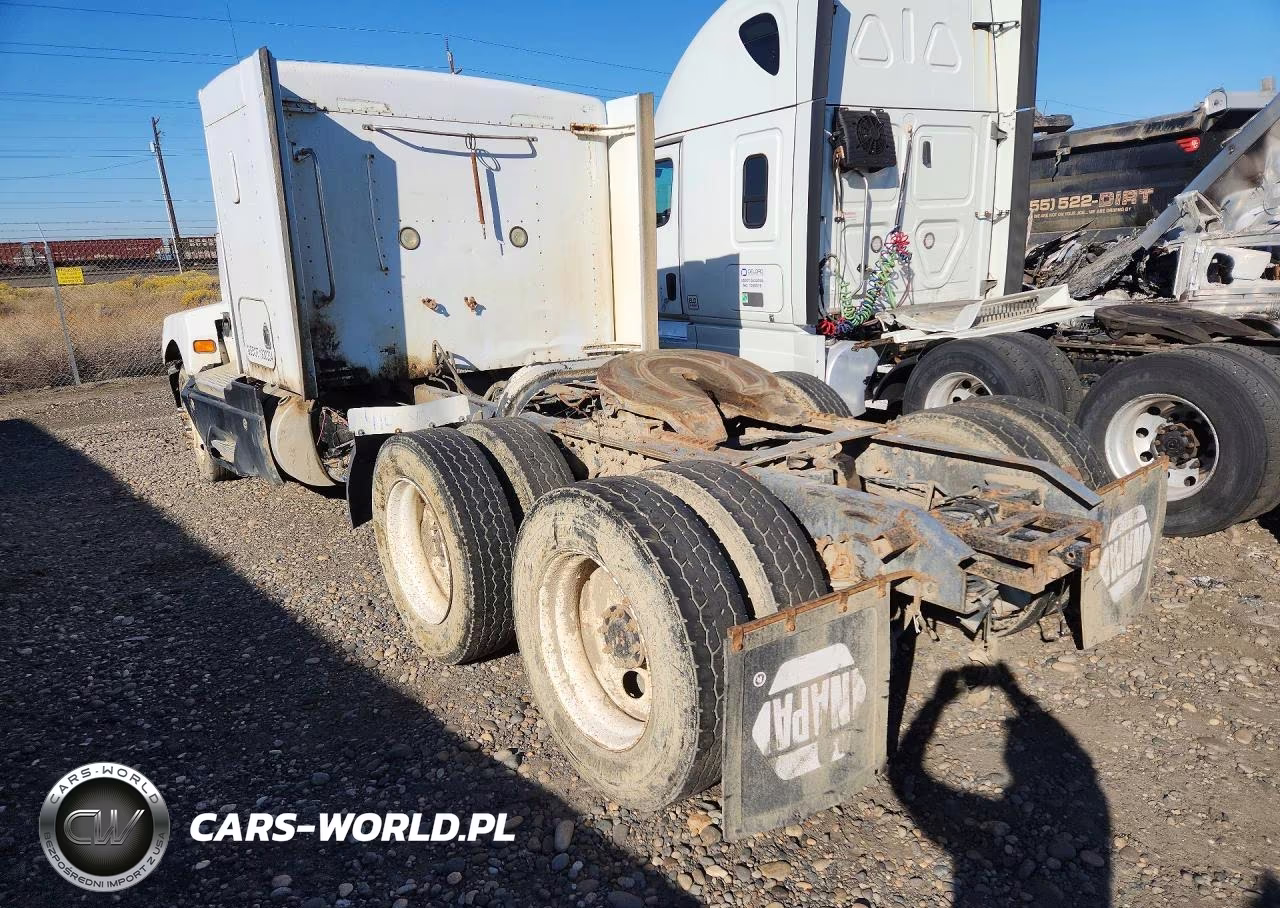 2000 Kenworth T600 Semi Truck VIN:3WKAD69X0YF831010 - 2