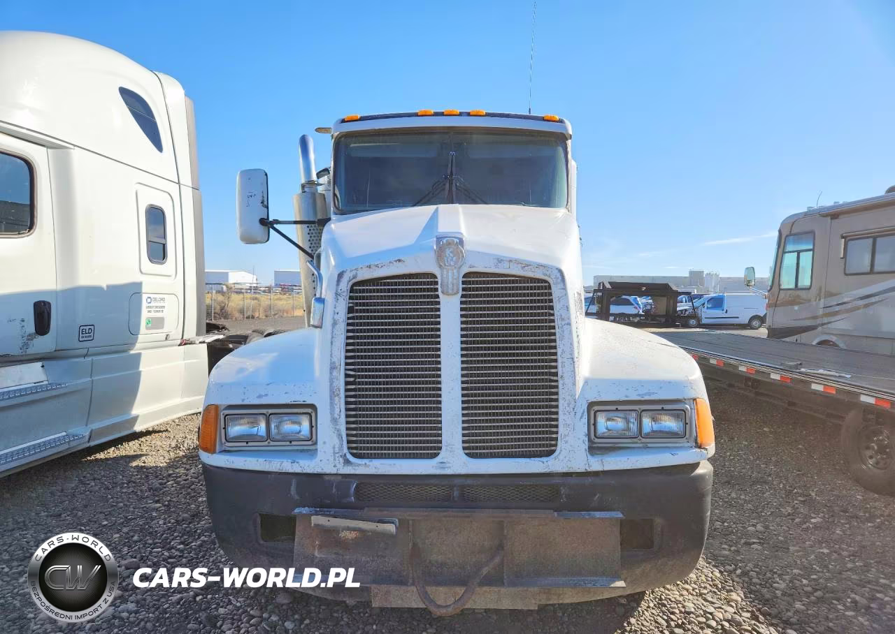 2000 Kenworth T600 Semi Truck VIN:3WKAD69X0YF831010 - 5