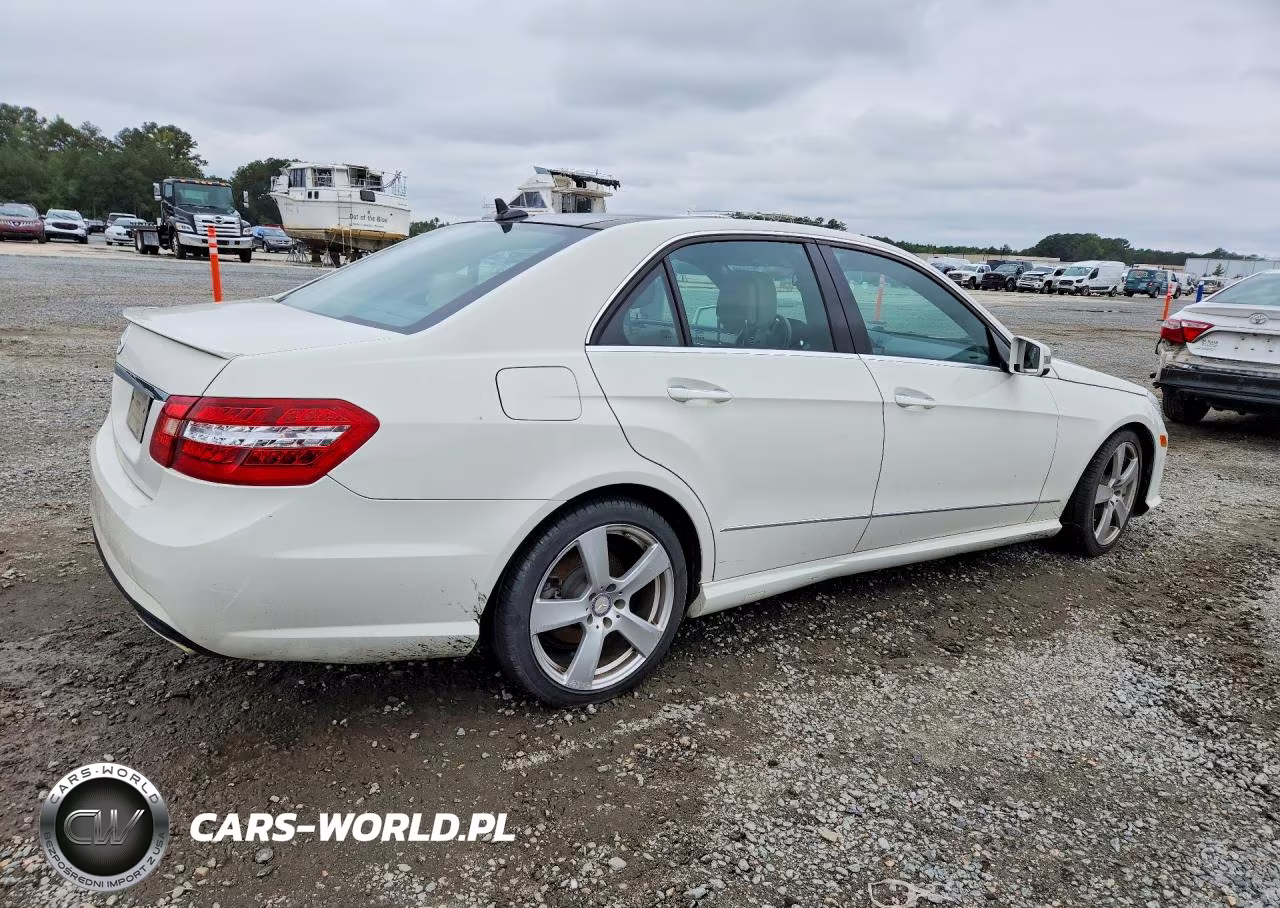 2011 Mercedes-Benz E 350 VIN:WDDHF5GBXBA310925 - 3
