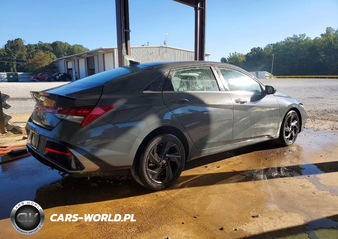 2026 Hyundai Elantra Sel Sport Premium VIN:KMHLS4DG8TU132955 - 3