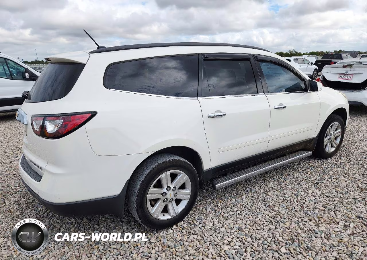 2013 Chevrolet Traverse Lt VIN:1GNKRGKD8DJ167074 - 3