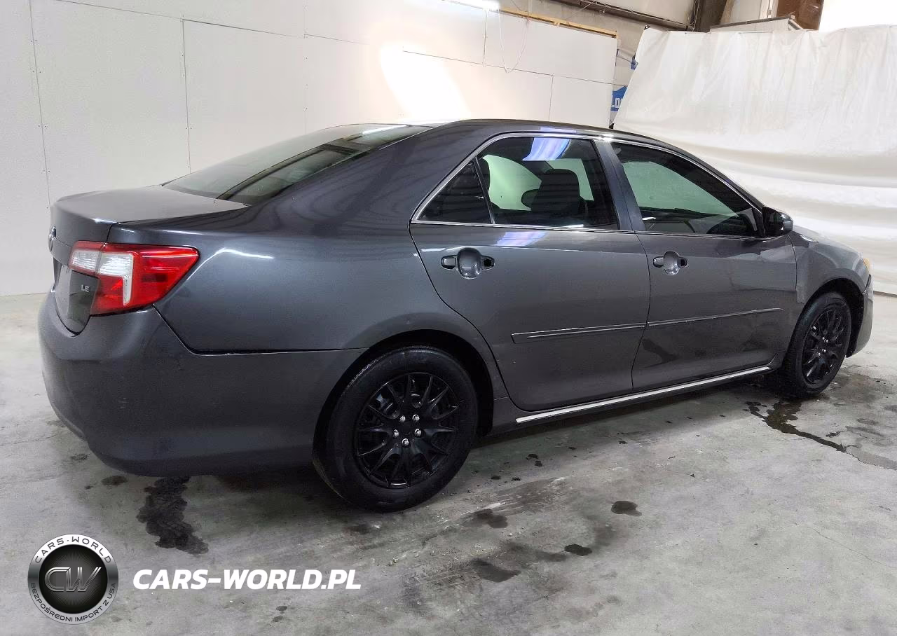 2013 Toyota Camry Le VIN:4T4BF1FK8DR313979 - 3