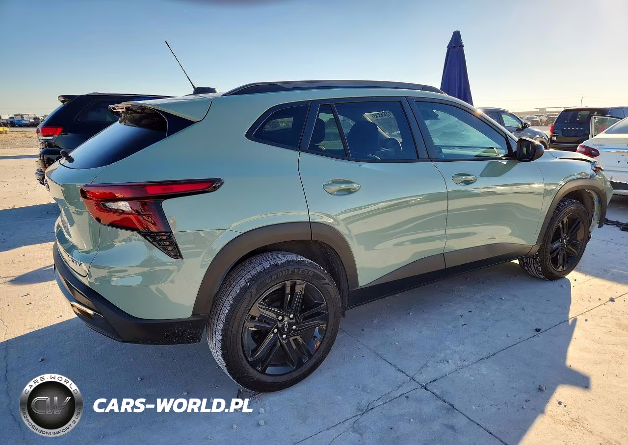 2025 Chevrolet Trax Activ VIN:KL77LKEP0SC157176 - 3