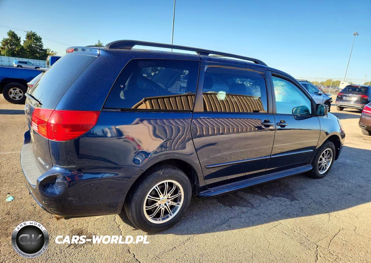 2004 Toyota Sienna Le 8 Passenger VIN:5TDZA23C74S040276 - 3