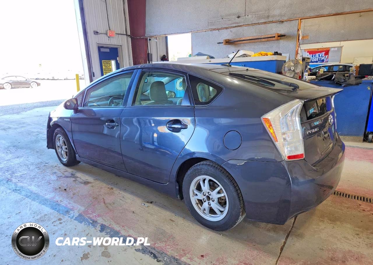 2011 Toyota Prius Three VIN:JTDKN3DU8B1405111 - 2