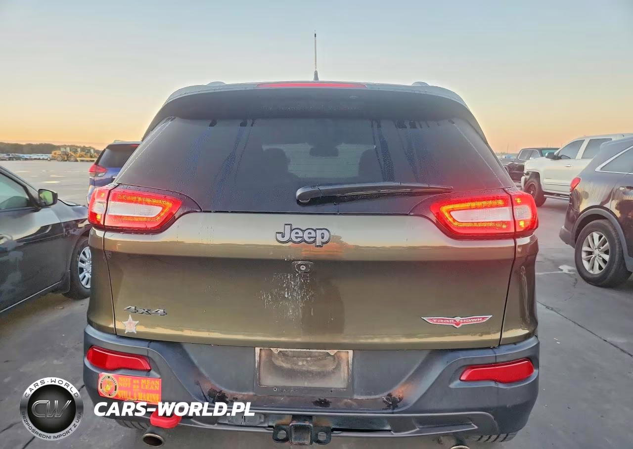 2015 Jeep Cherokee Trailhawk VIN:1C4PJMBS3FW502461 - 6