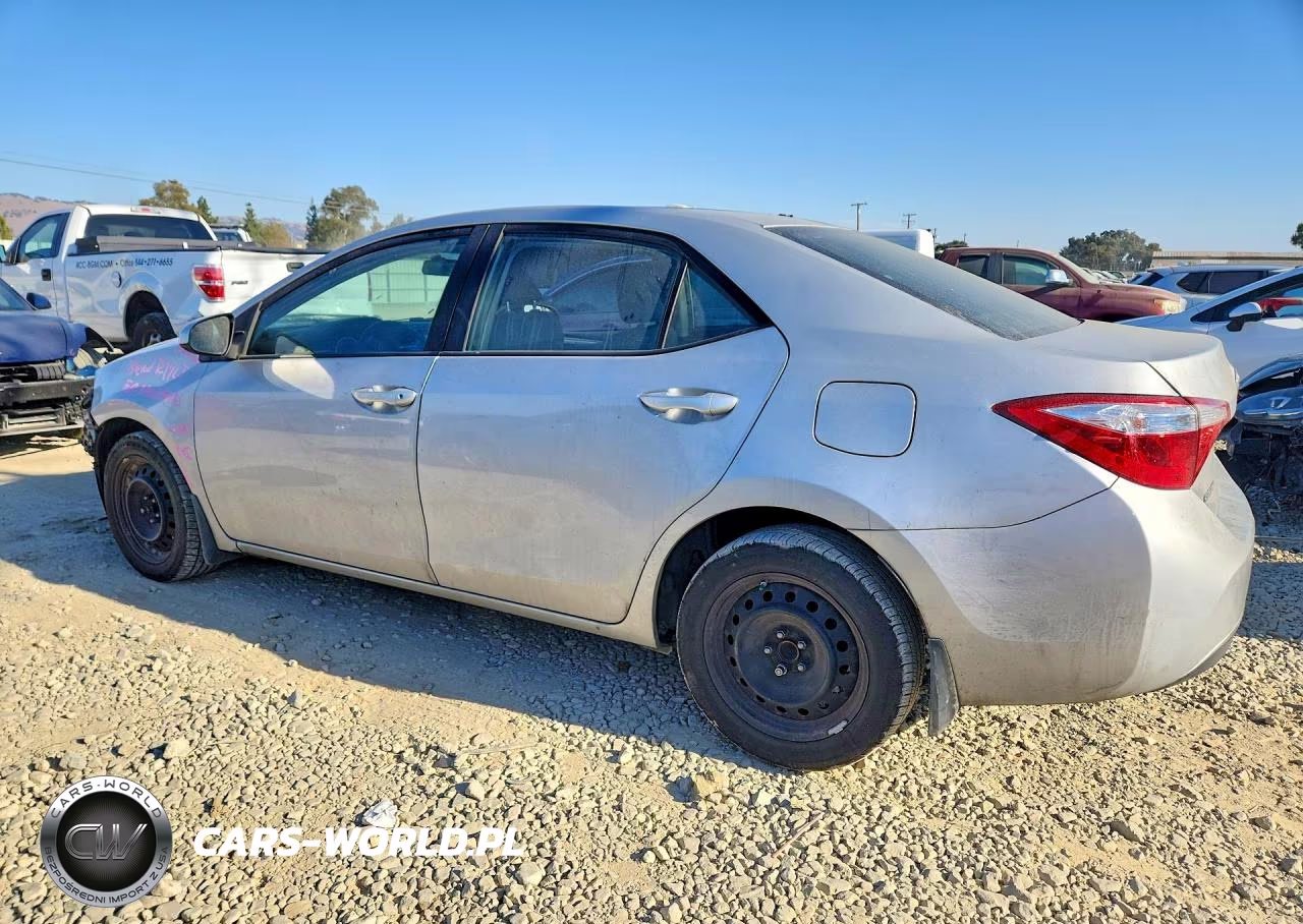 2015 Toyota Corolla Le VIN:5YFBURHE2FP274509 - 2