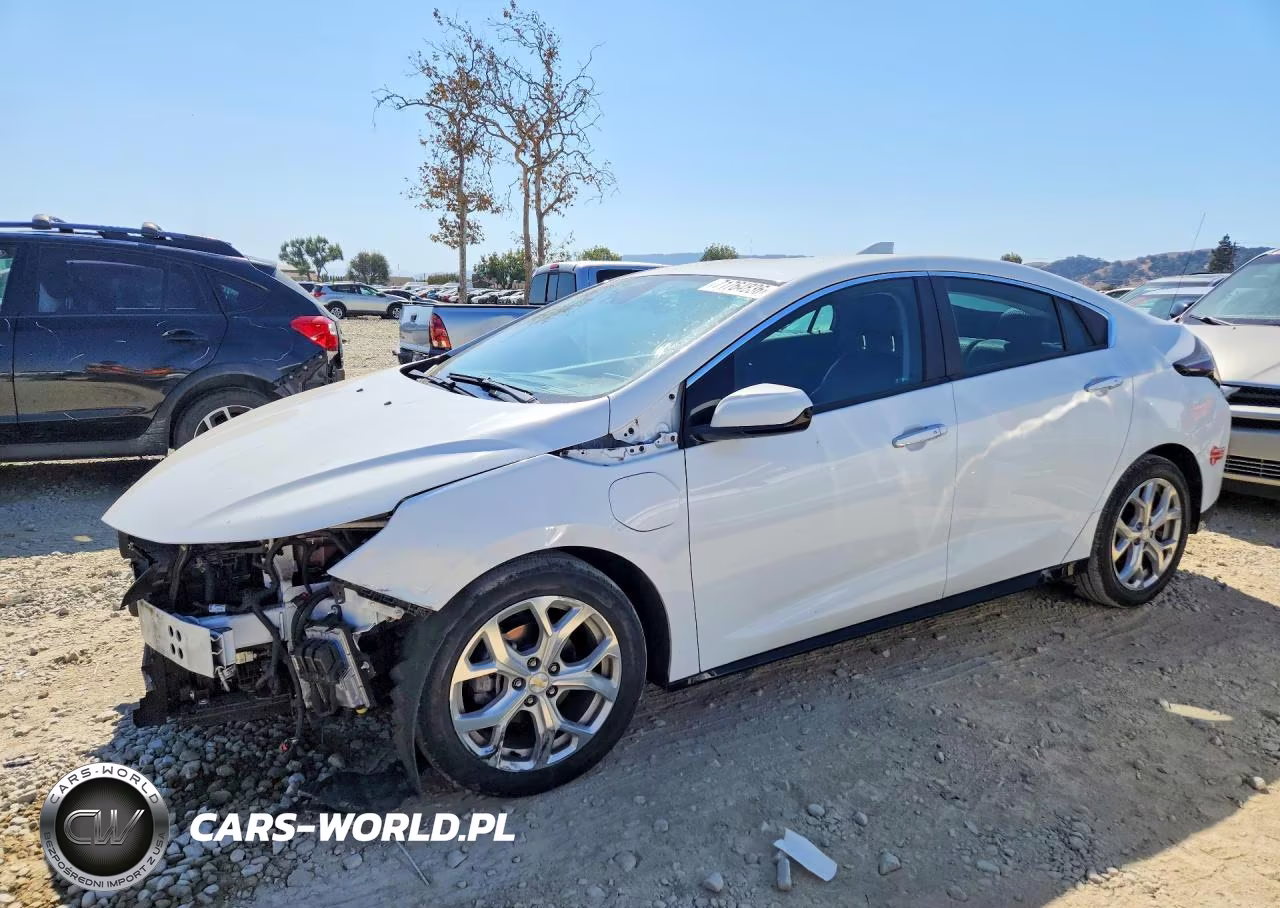 2018 Chevrolet Volt Premier VIN:1G1RD6S56JU143318 - 1