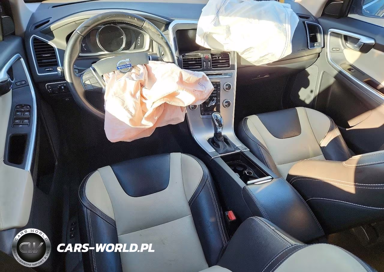 2017 Volvo Xc60 T6 Dynamic VIN:YV449MRR9H2041272 - 8