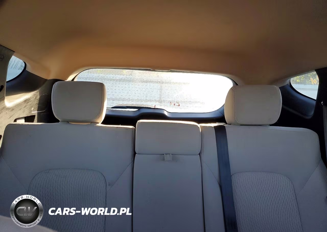 2017 Hyundai Santa Fe Sport 2.4L VIN:5NMZUDLBXHH027136 - 10