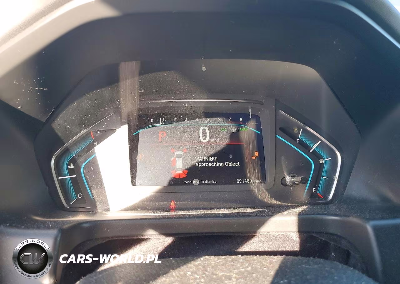 2018 Honda Odyssey Touring VIN:5FNRL6H89JB060146 - 9