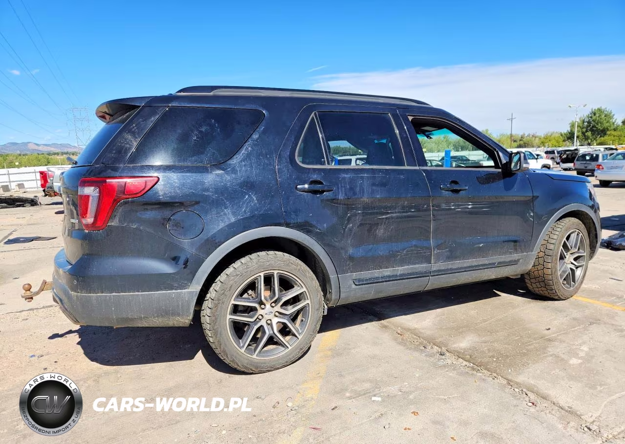 2016 Ford Explorer Sport VIN:1FM5K8GT9GGA25992 - 3