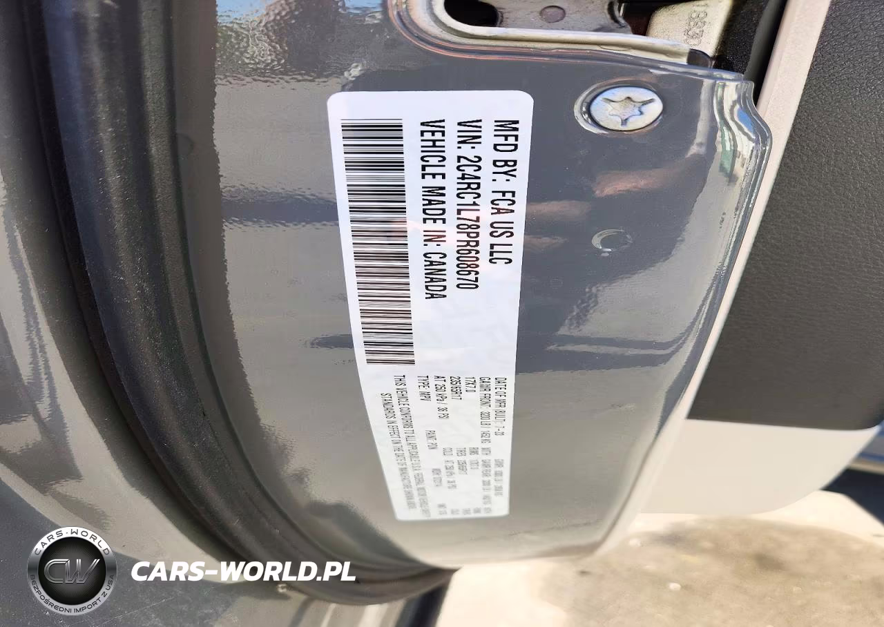 2023 Chrysler Pacifica Hybrid Touring L VIN:2C4RC1L78PR608670 - 13