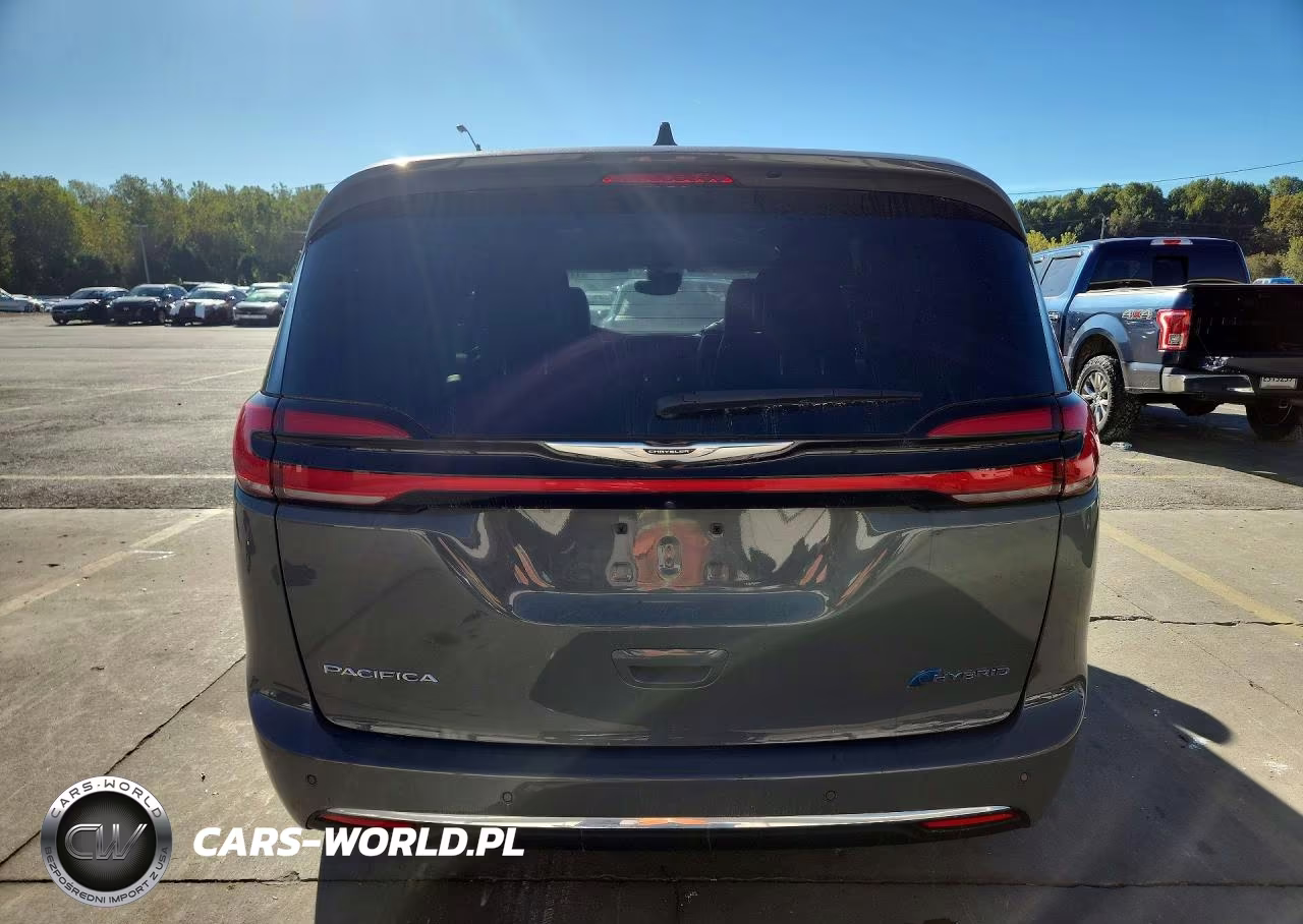 2023 Chrysler Pacifica Hybrid Touring L VIN:2C4RC1L78PR608670 - 6