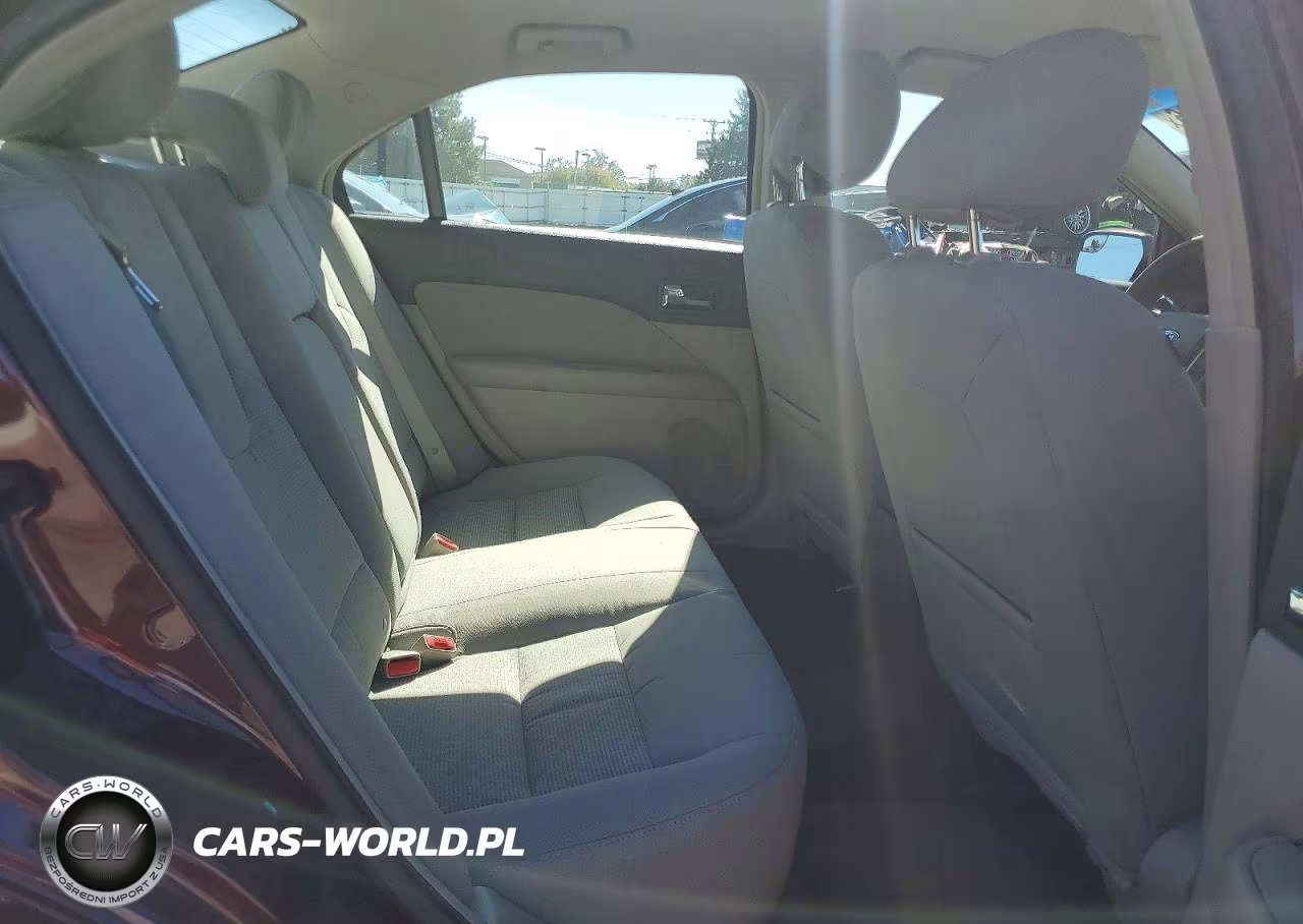 2012 Ford Fusion Se VIN:3FAHP0HG2CR261155 - 10