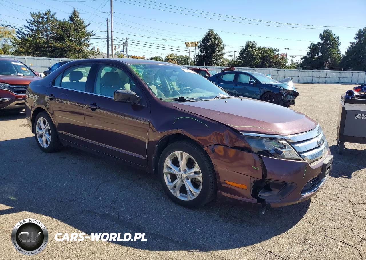 2012 Ford Fusion Se VIN:3FAHP0HG2CR261155 - 4