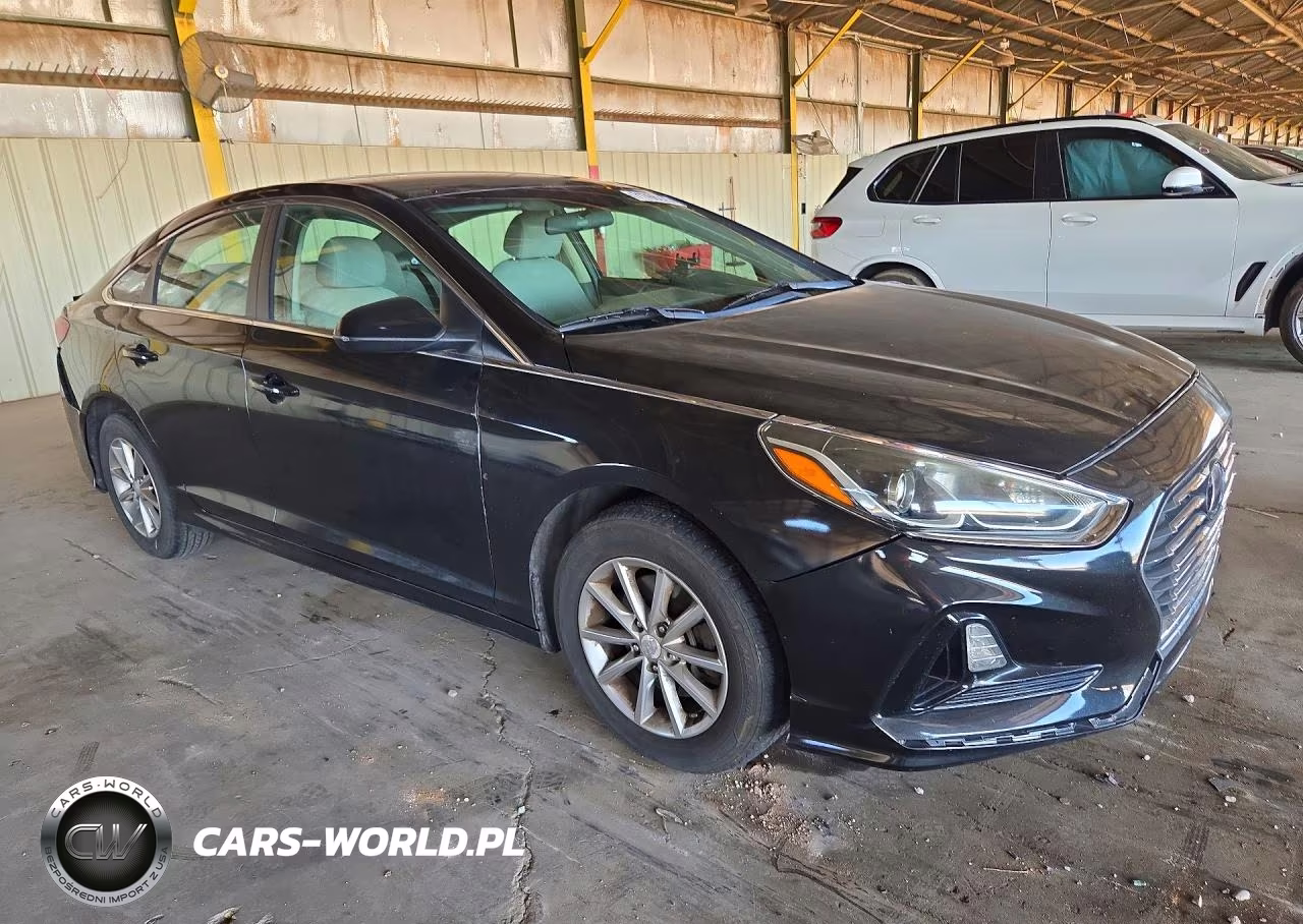 2018 Hyundai Sonata Se VIN:5NPE24AF7JH677657 - 4