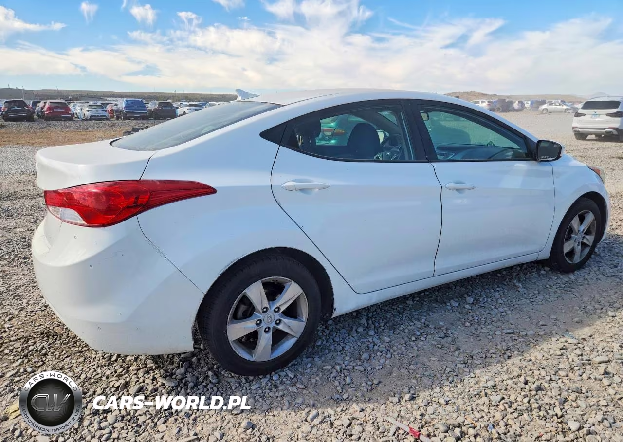 2012 Hyundai Elantra Gls VIN:5NPDH4AE3CH080056 - 3