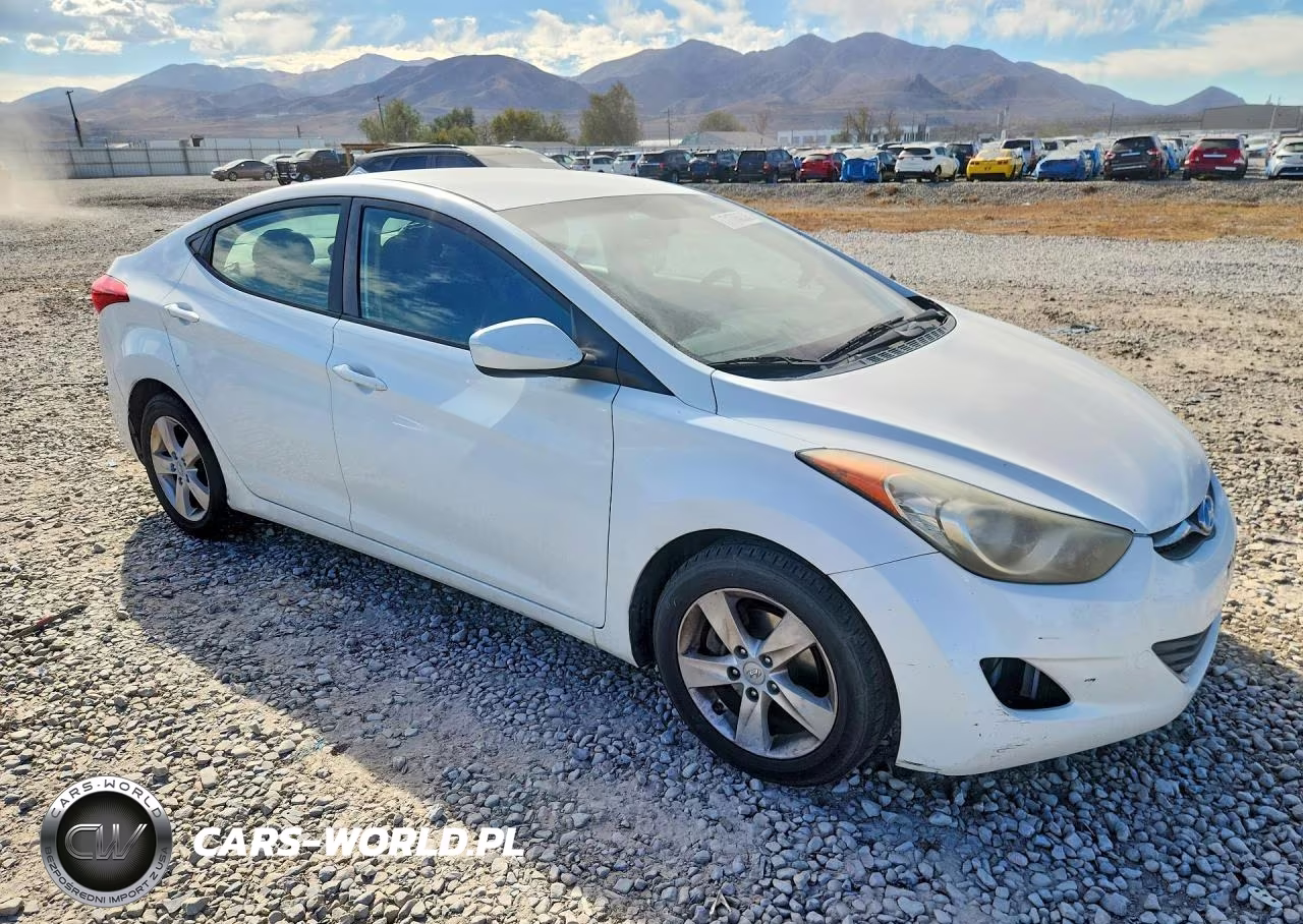 2012 Hyundai Elantra Gls VIN:5NPDH4AE3CH080056 - 4