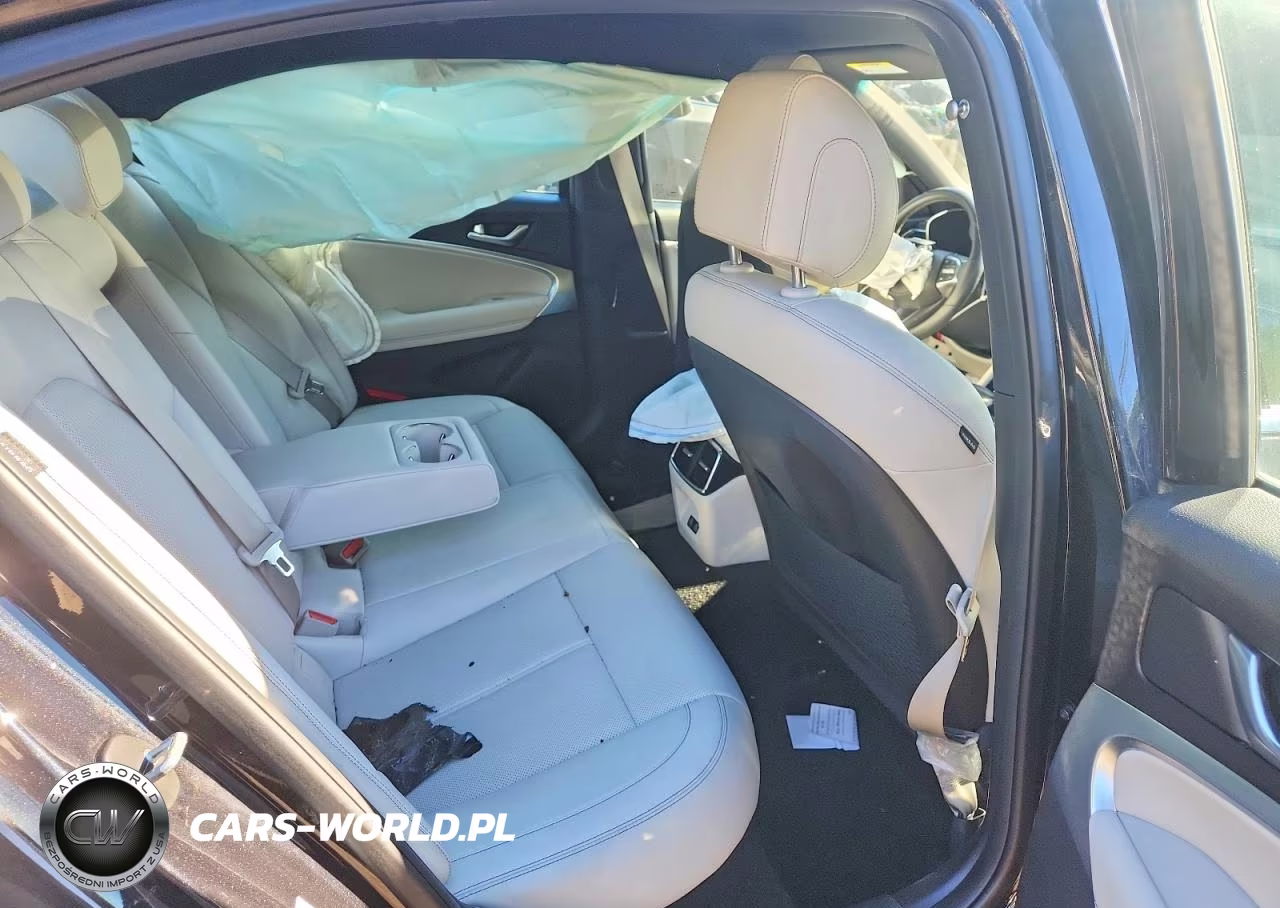 2025 Genesis G70 2.5T Standard VIN:KMTG34SCXSU156712 - 10