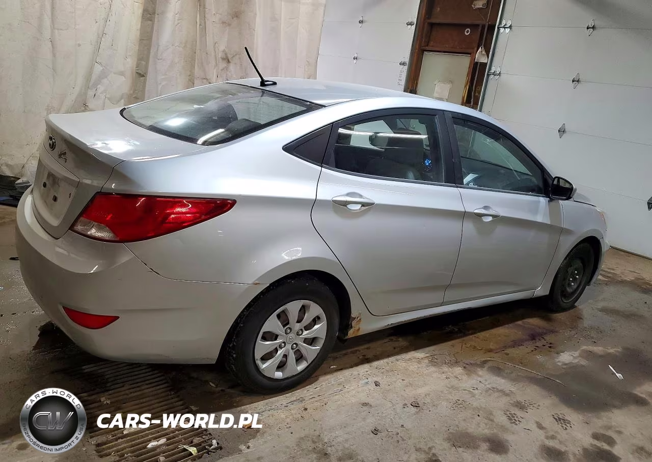 2015 Hyundai Accent Gls VIN:KMHCT4AE1FU795918 - 3