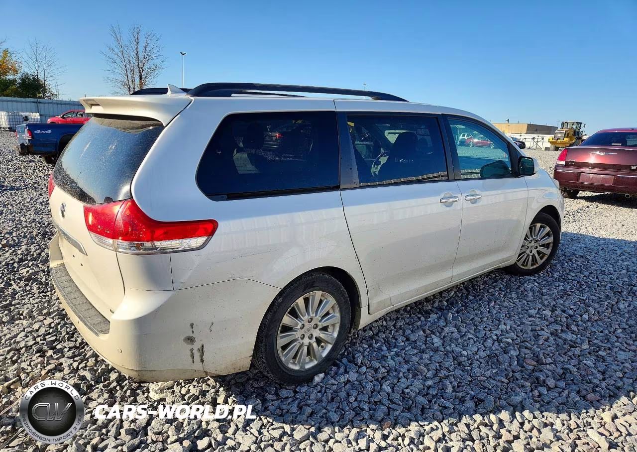 2012 Toyota Sienna Limited 7-Passenger VIN:5TDYK3DC9CS279095 - 3