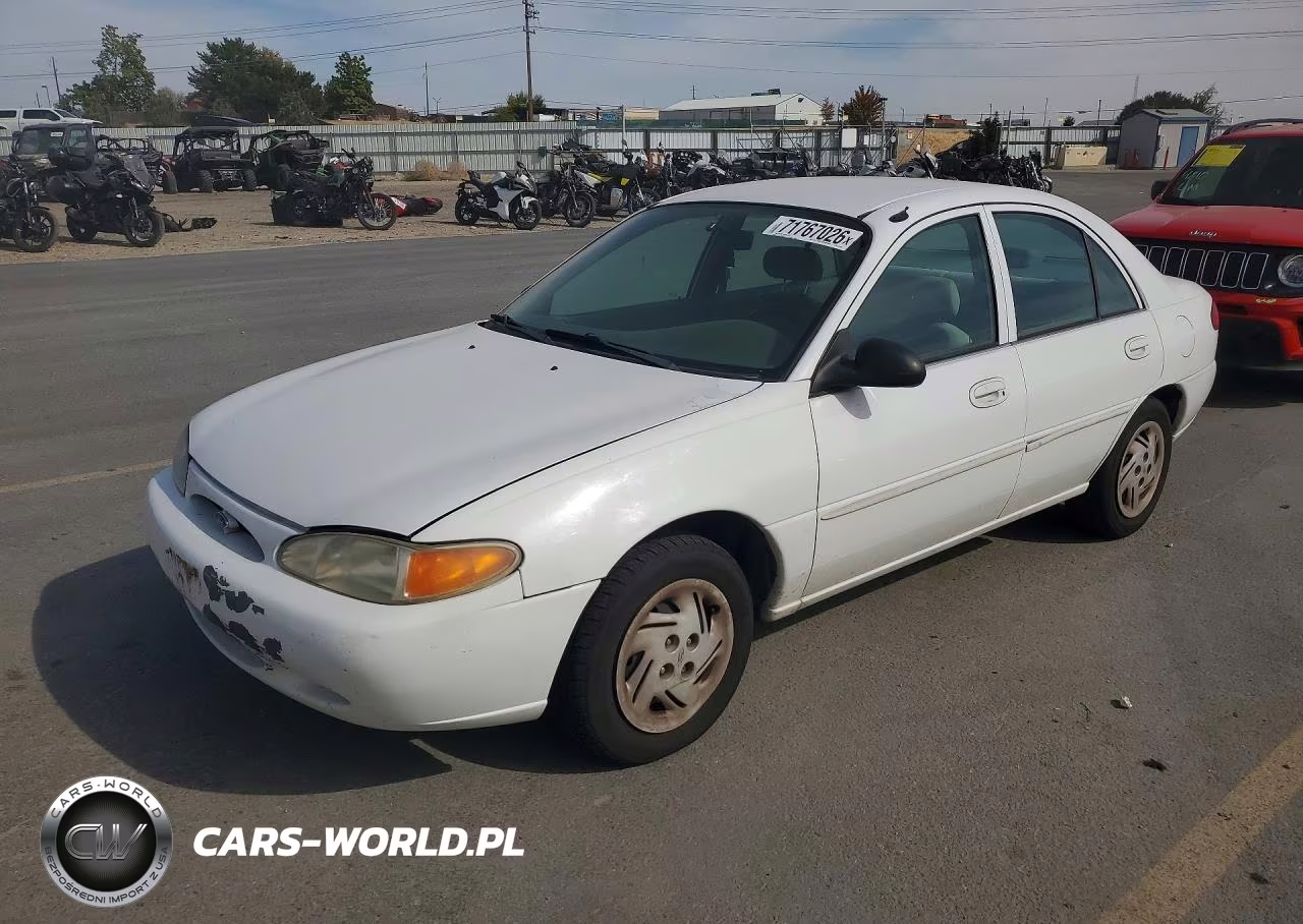 2001 Ford Escort