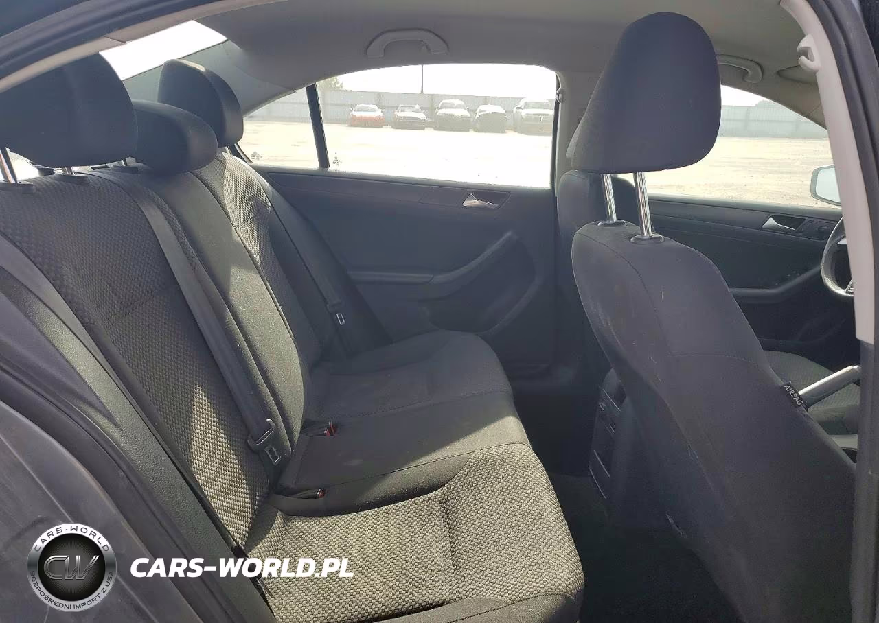 2014 Volkswagen Jetta Base VIN:3VW2K7AJ8EM305444 - 10