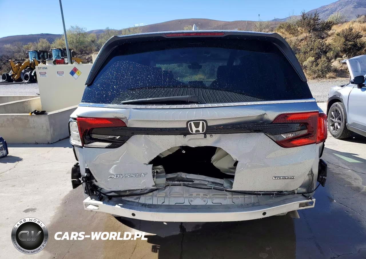 2026 Honda Odyssey Touring VIN:5FNRL6H86TB057708 - 6