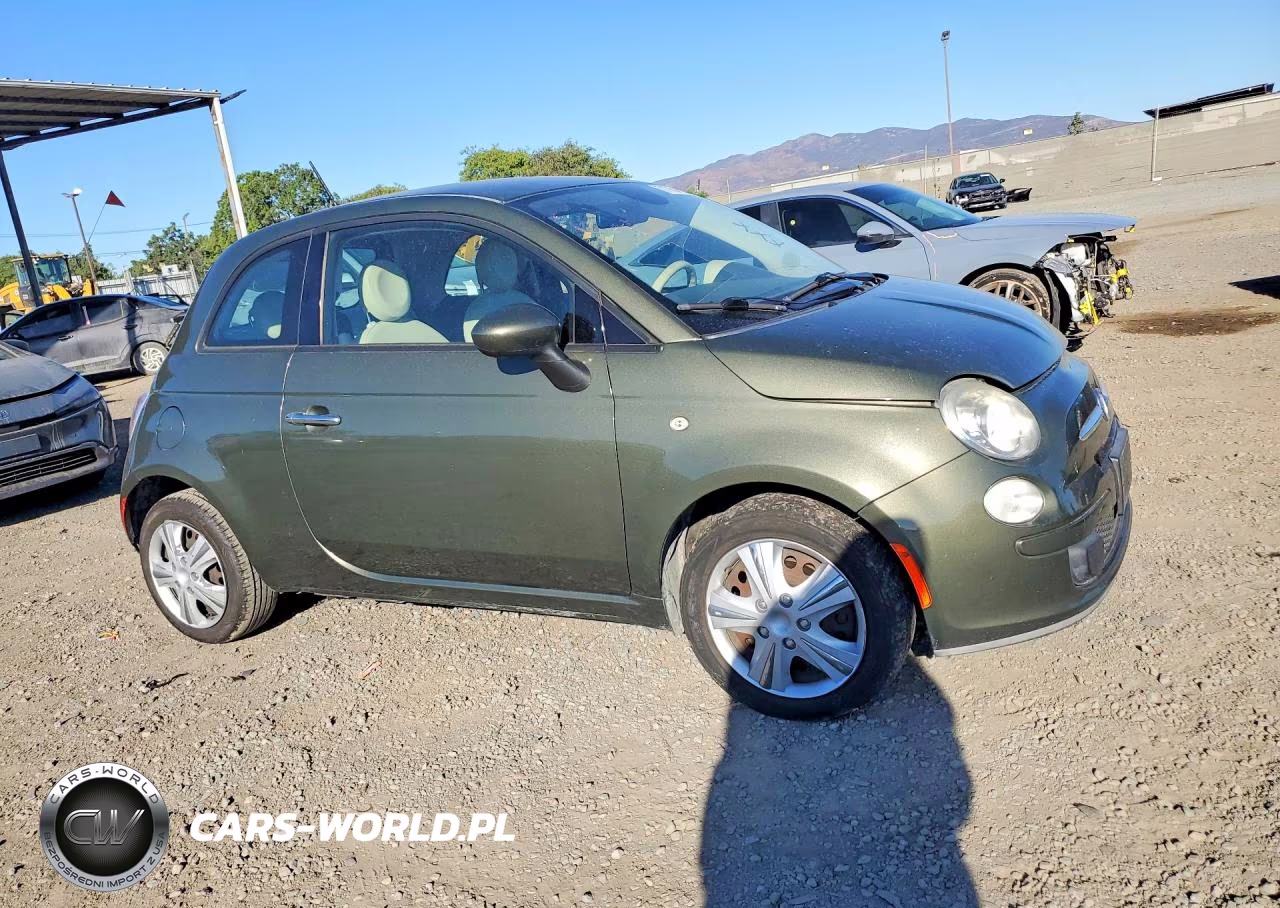 2015 Fiat 500 Pop VIN:3C3CFFAR4FT562141 - 4