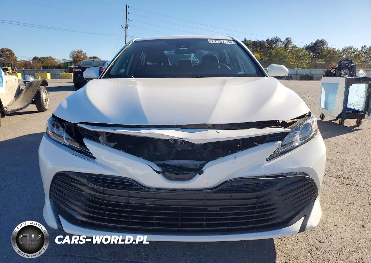 2020 Toyota Camry Le VIN:4T1C11AK4LU966764 - 5