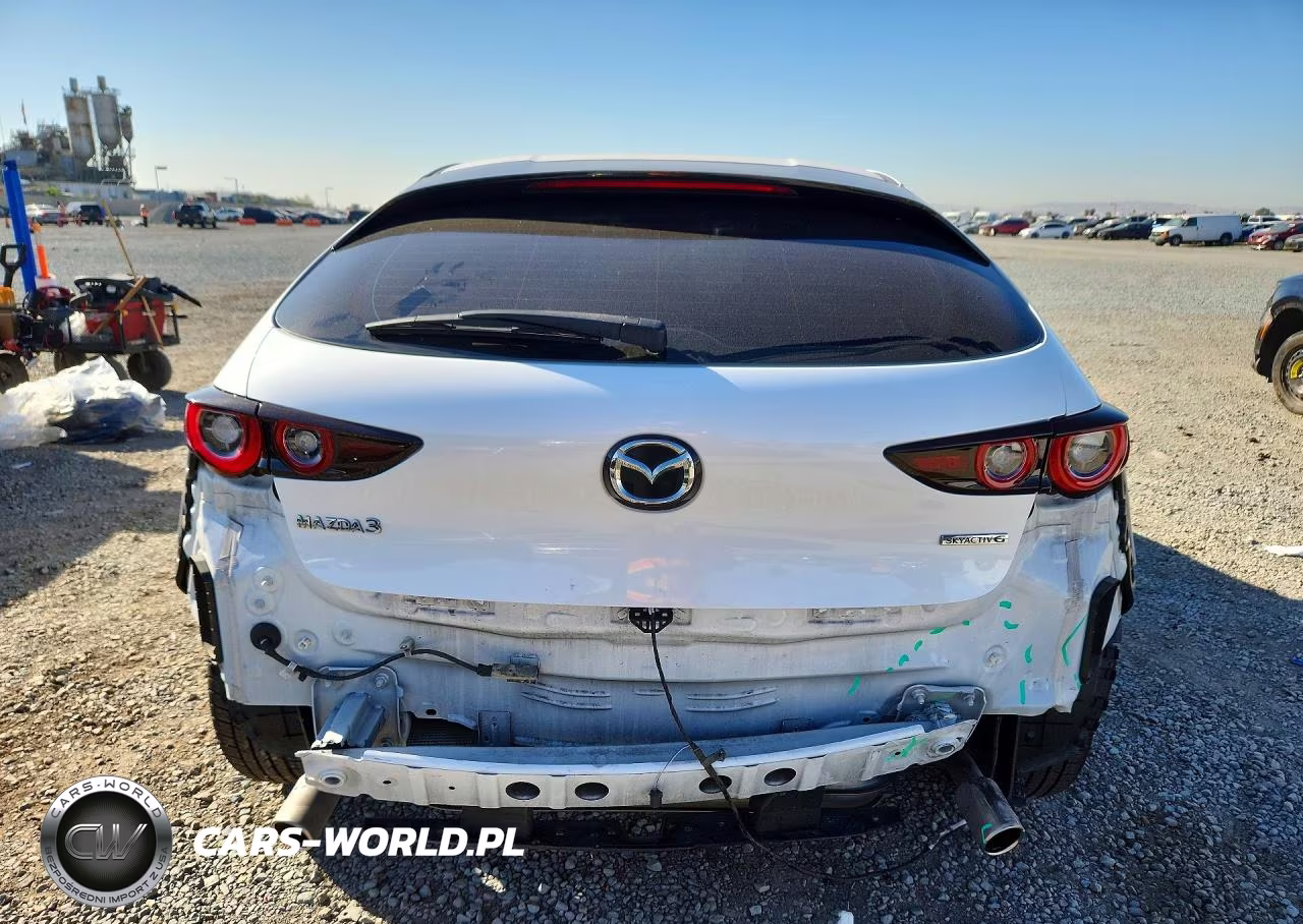 2022 Mazda 3 Preferred VIN:JM1BPALL0N1522323 - 6