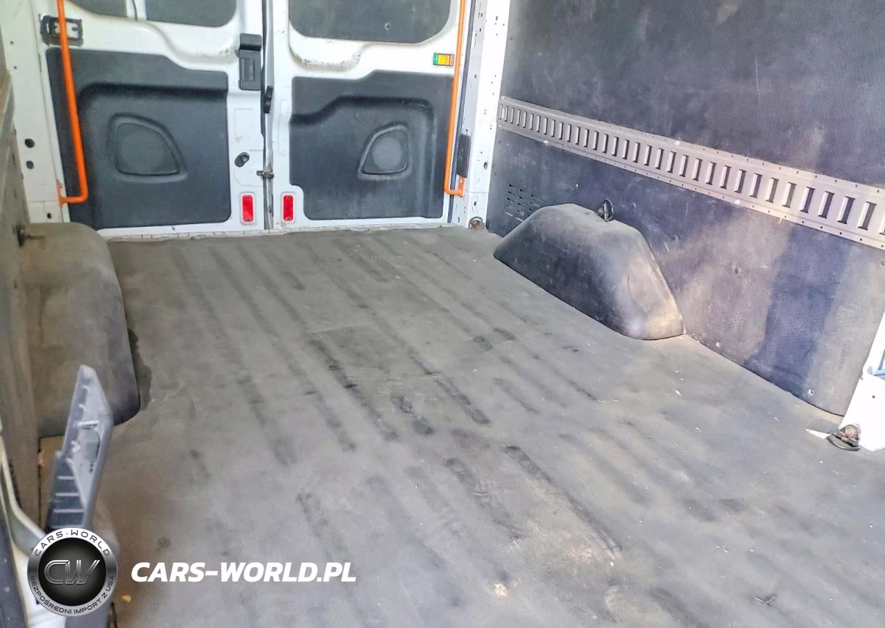 2019 Ford Transit 150 Delivery Van VIN:1FTYE2CM9KKB22037 - 10