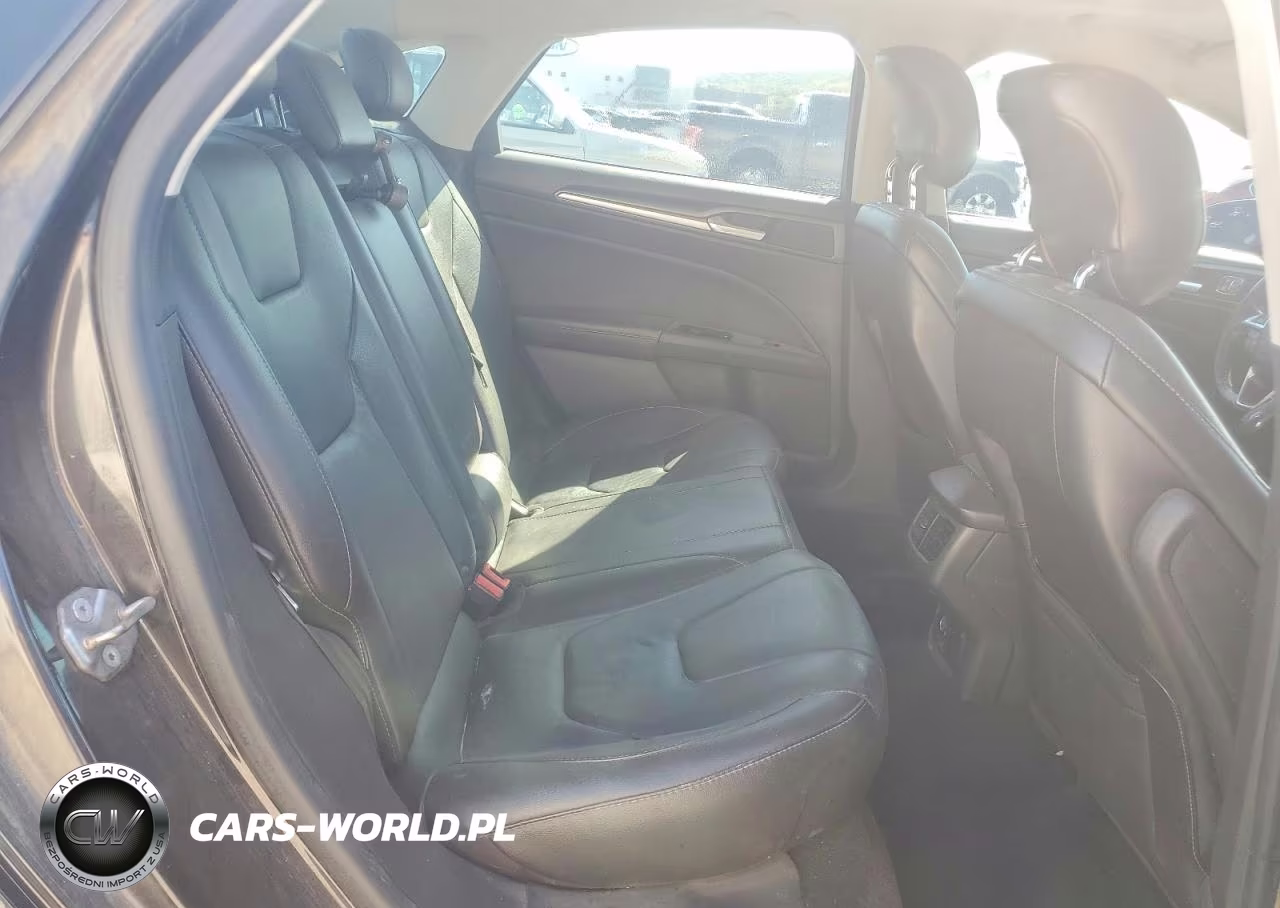 2013 Ford Fusion Titanium VIN:3FA6P0K97DR378975 - 10