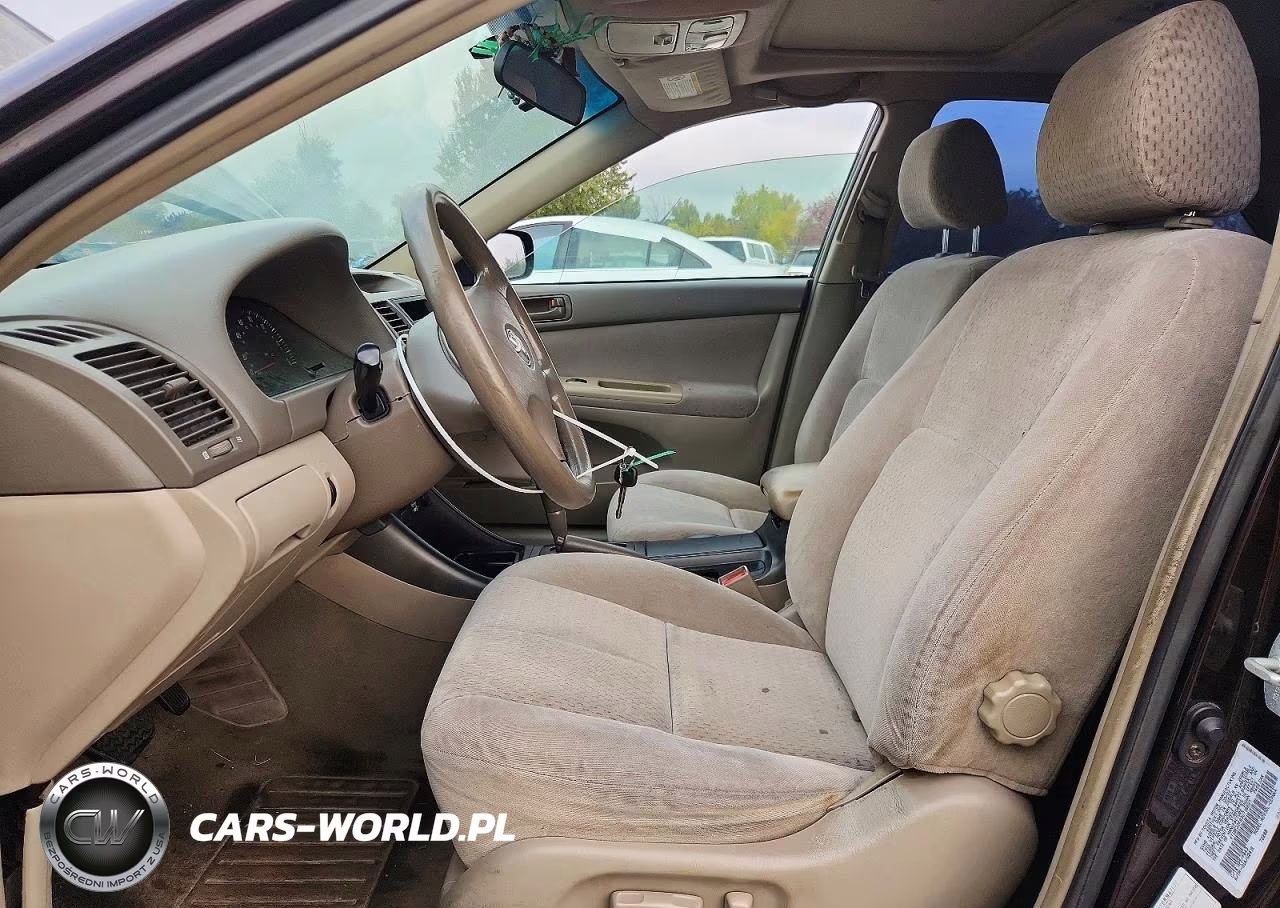 2003 Toyota Camry Le VIN:4T1BE32K83U718897 - 7