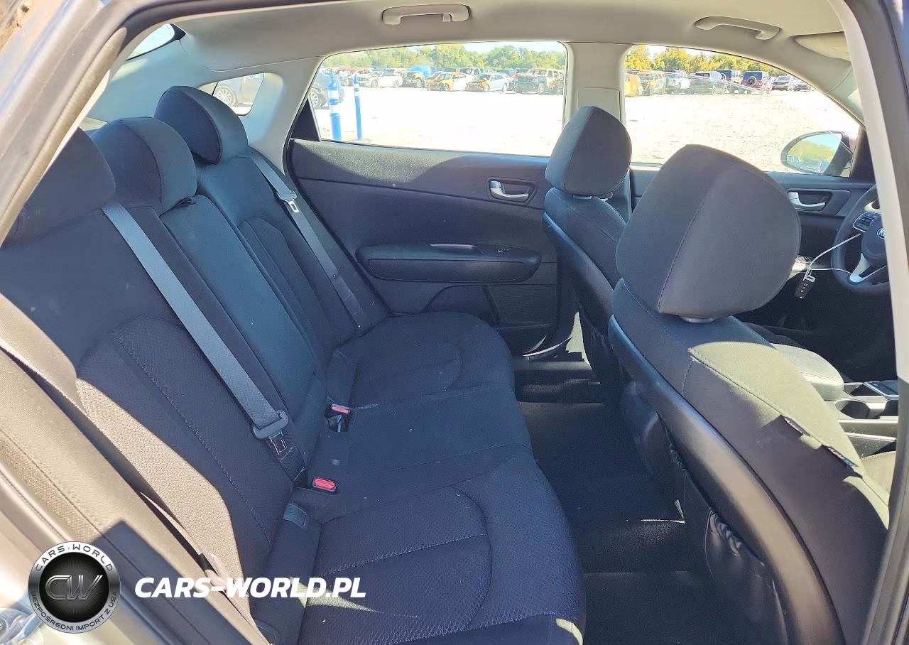 2016 Kia Optima Lx VIN:5XXGT4L34GG094041 - 10