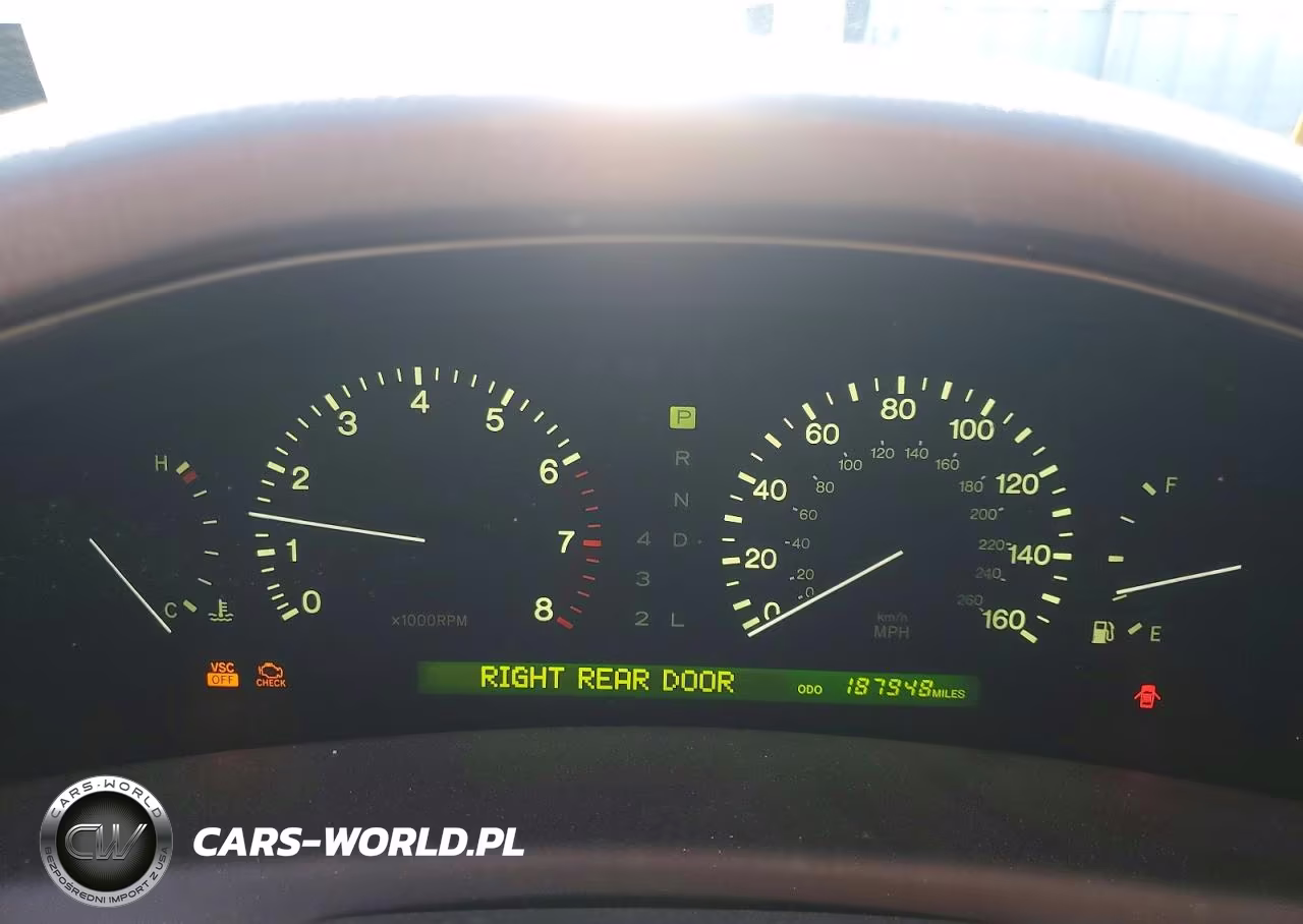 2000 Lexus Ls 400 VIN:JT8BH28FXY0173377 - 9
