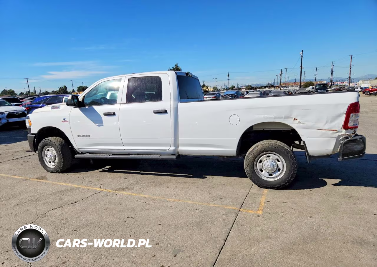 2021 Ram 2500 Tradesman 4X4 8' Box VIN:3C6UR5HL9MG601595 - 2