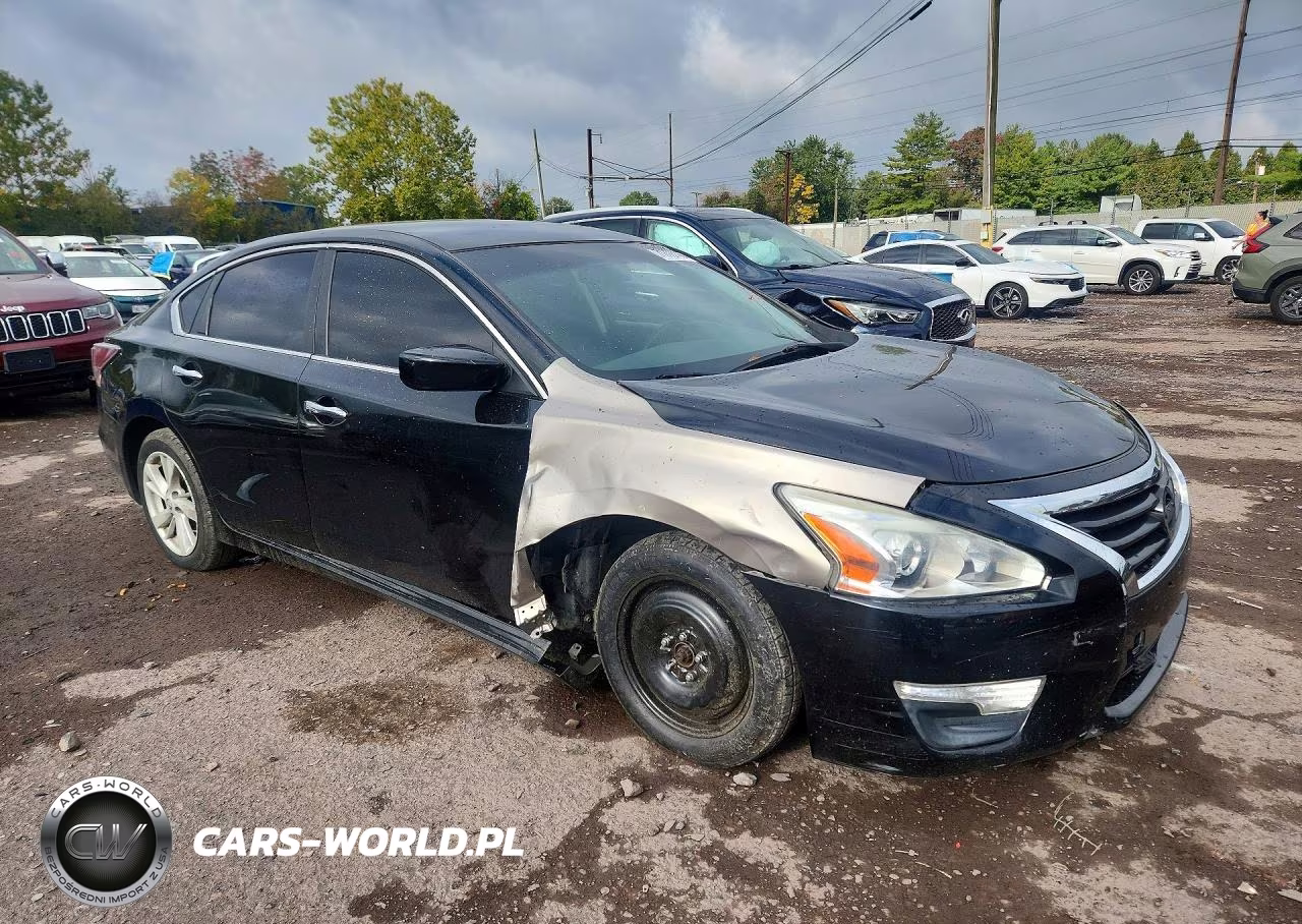 2015 Nissan Altima 2.5 S VIN:1N4AL3AP8FN898521 - 4