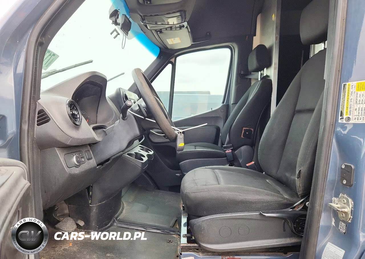 2019 Mercedes-Benz Sprinter 2500-3500 Delivery Van VIN:WD4PF0CD5KP104978 - 7