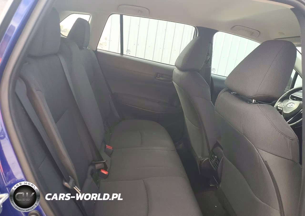 2025 Toyota Corolla Cross Le VIN:7MUCAAAG3SV128184 - 11