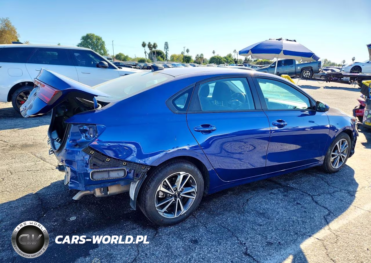 2024 Kia Forte Lxs VIN:3KPF24AD0RE835162 - 3