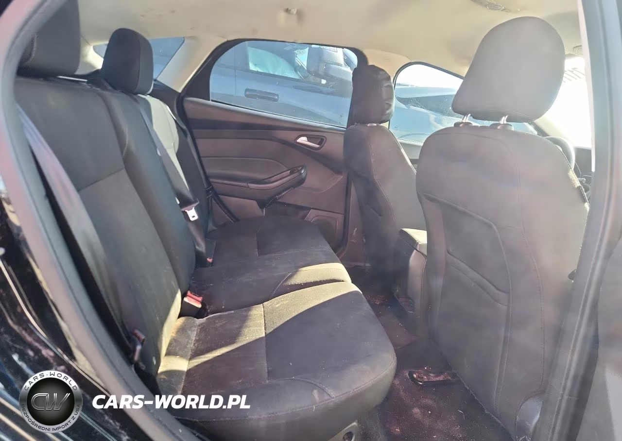 2016 Ford Focus VIN:1FADP3K27GL270984 - 10