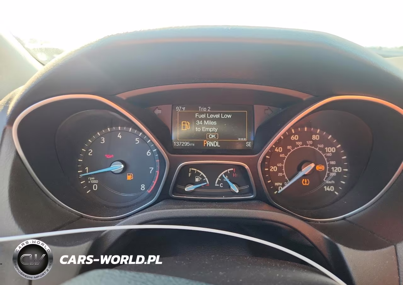 2016 Ford Focus VIN:1FADP3K27GL270984 - 9