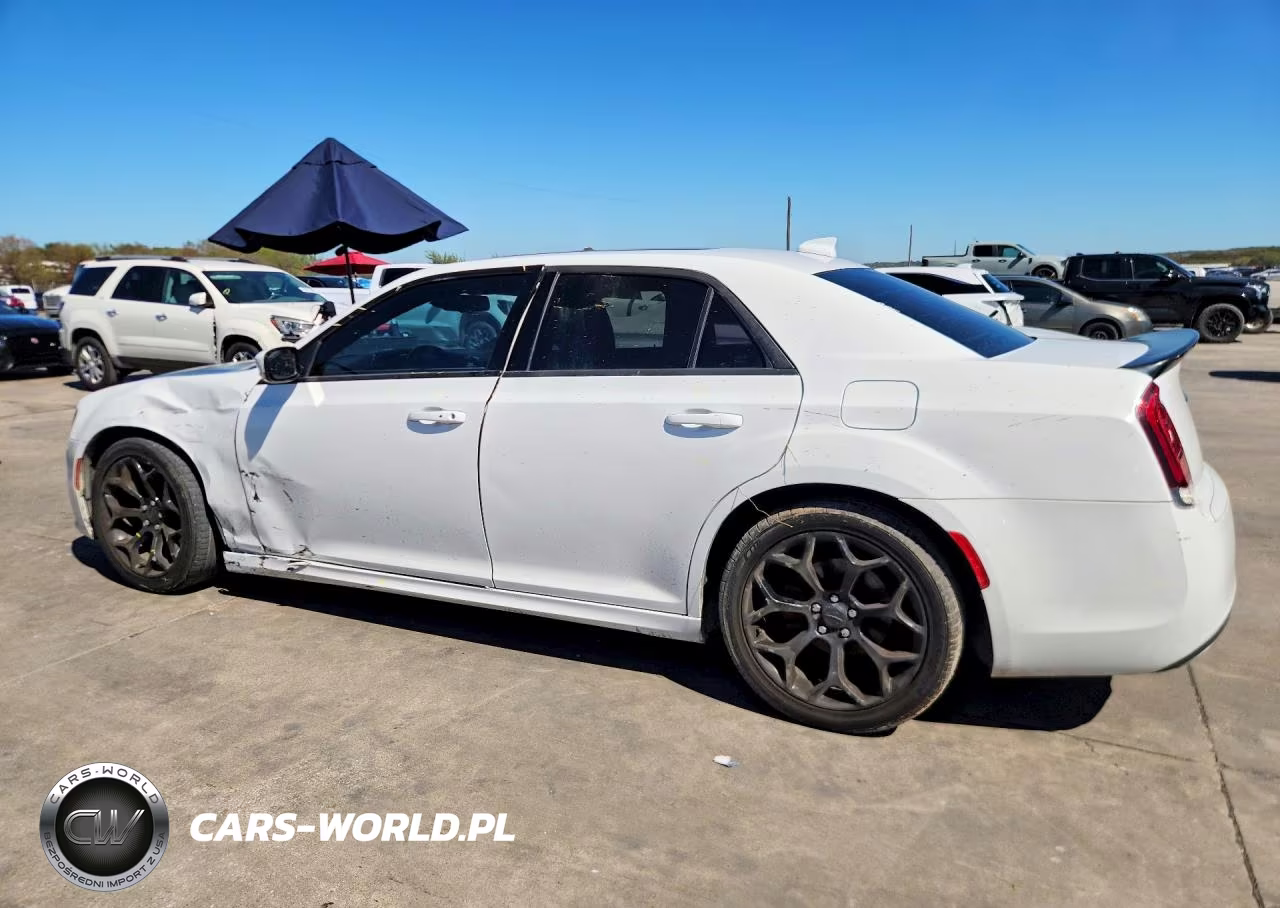 2018 Chrysler 300 S VIN:2C3CCABG2JH243654 - 2